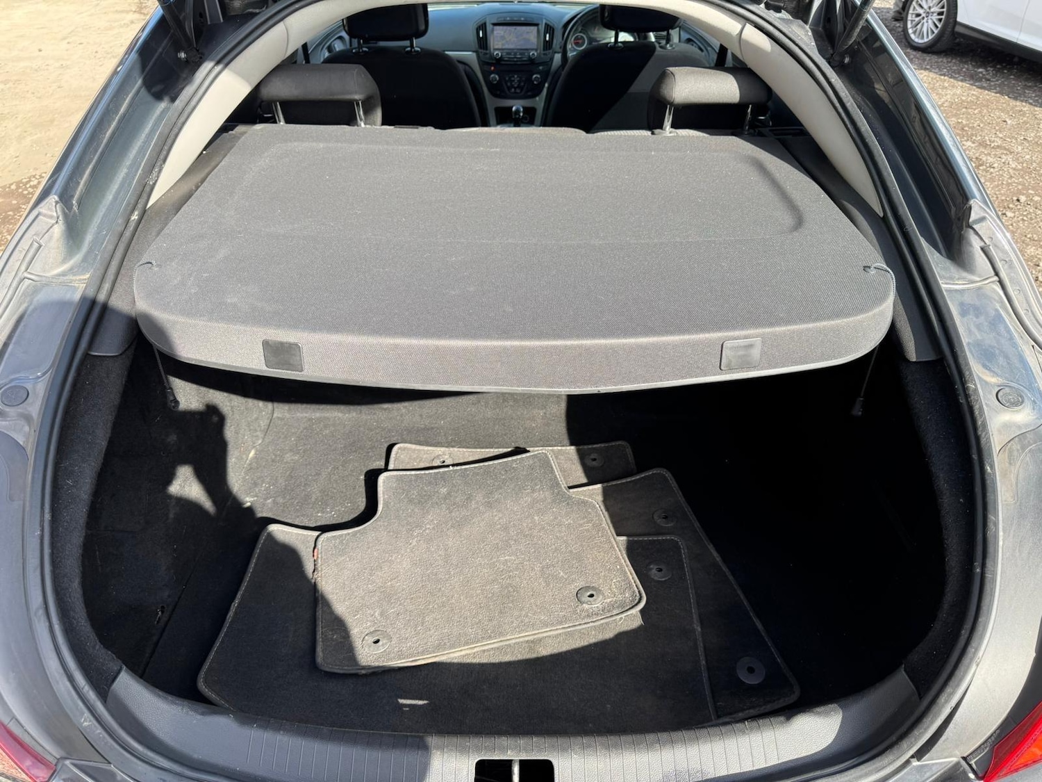 Used Vauxhall Insignia 2015 for sale - 77892283: Photo 8