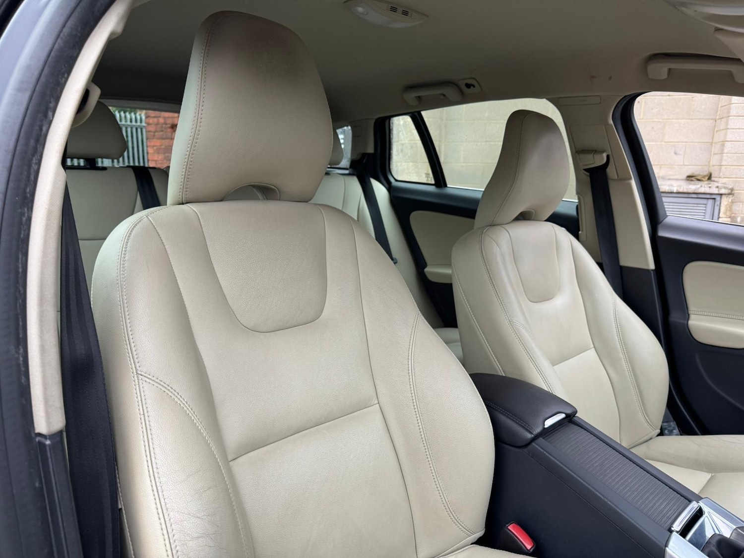 Used Volvo V60 for sale - 77537987: Photo 10