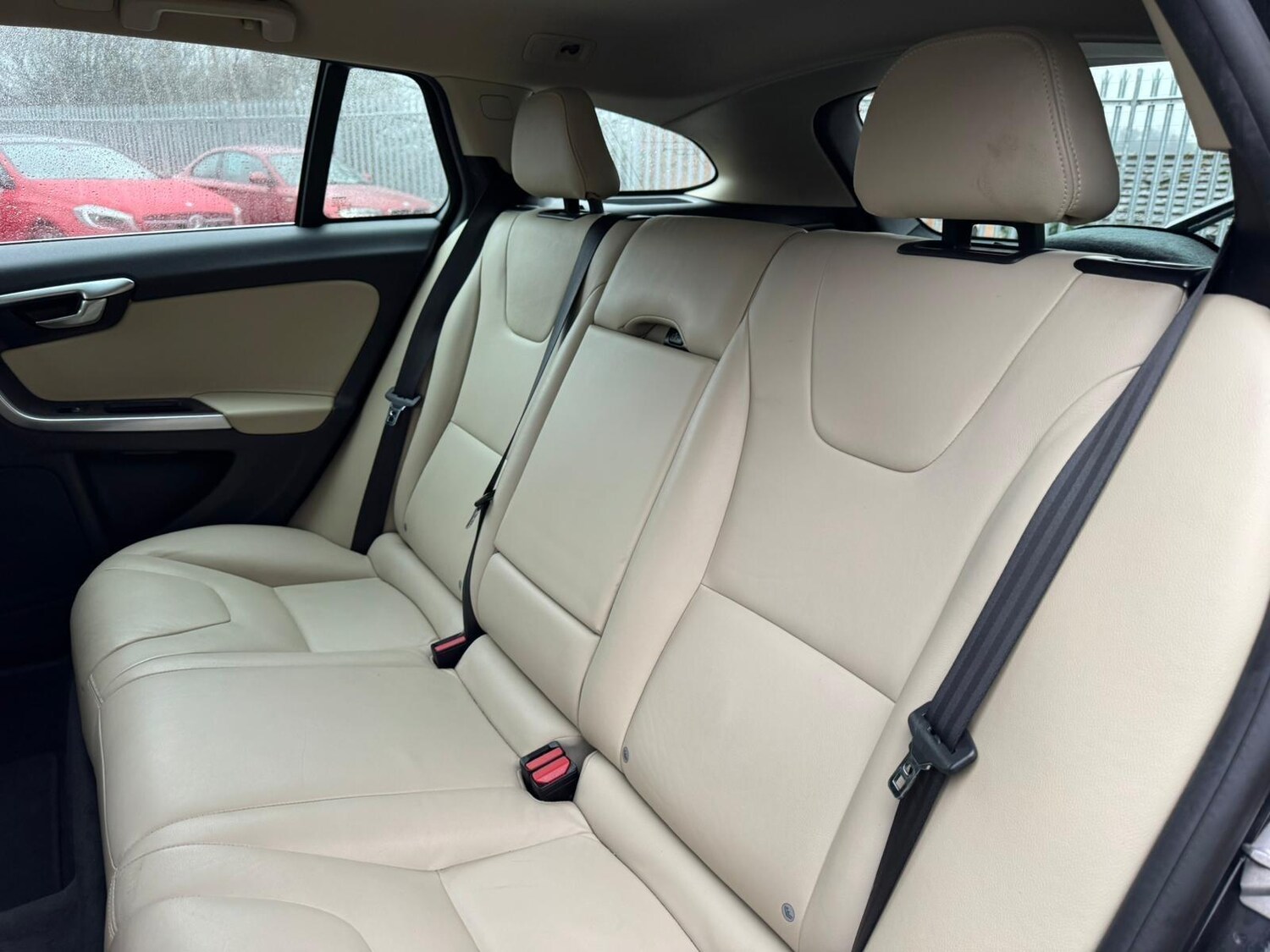 Used Volvo V60 for sale - 77537987: Photo 11