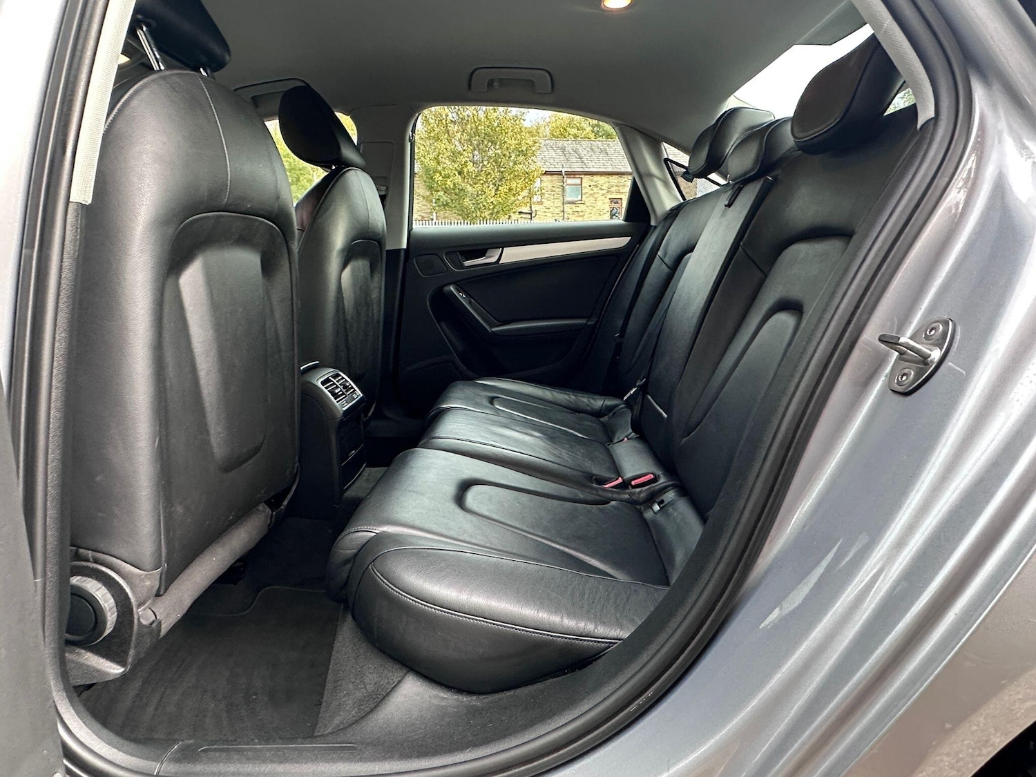 Used Audi A4 2015 for sale - 76456733: Photo 13