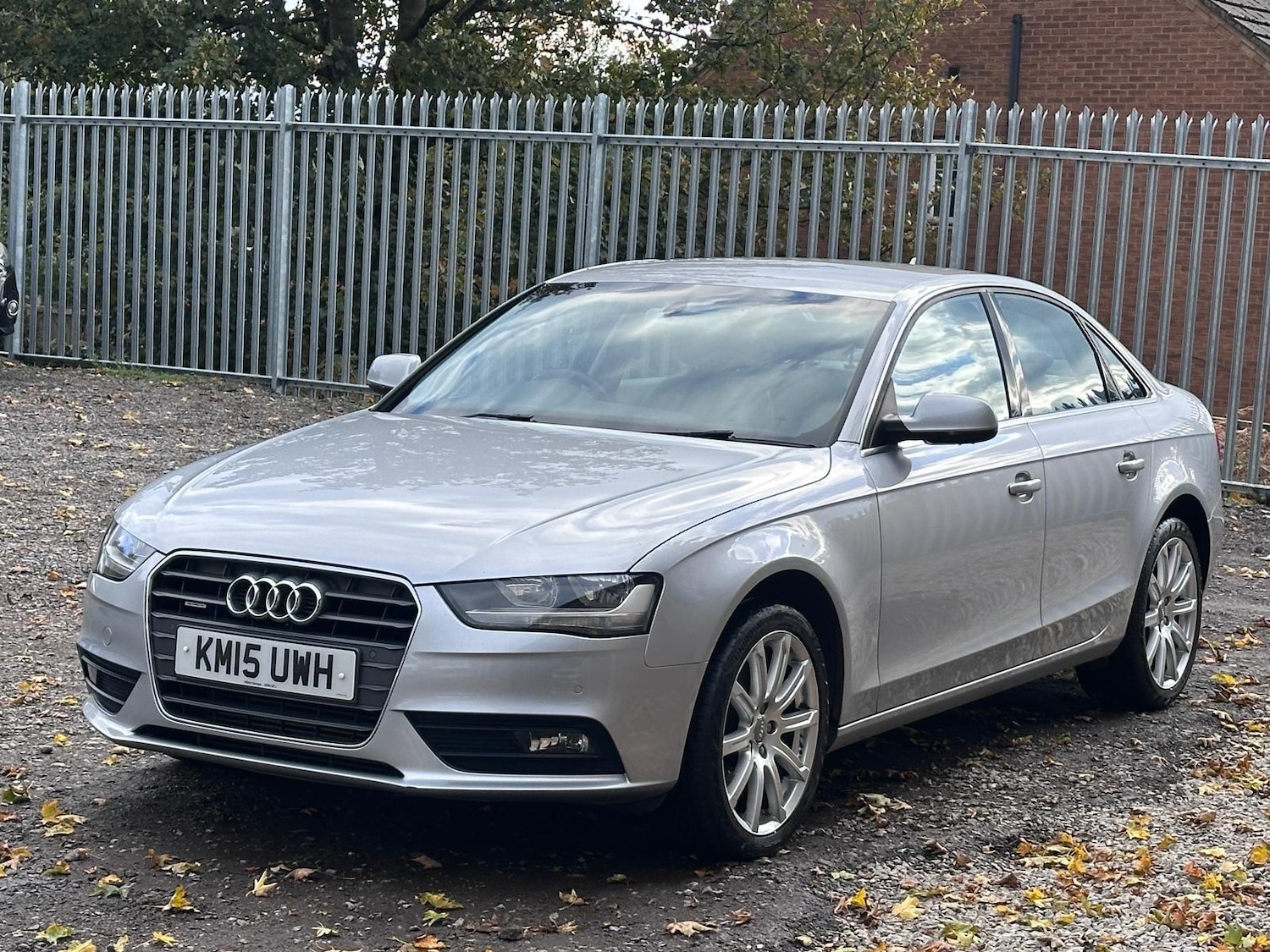 Used Audi A4 2015 for sale - 76456733: Photo 3