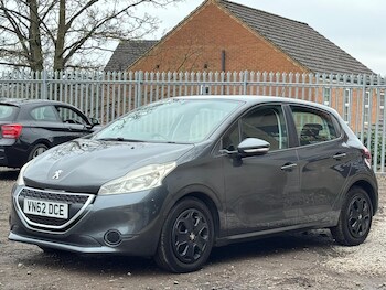 Used Peugeot 208 2012 for sale - 77793997: Photo