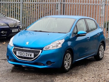 Used Peugeot 208 2013 for sale - 76473635: Photo
