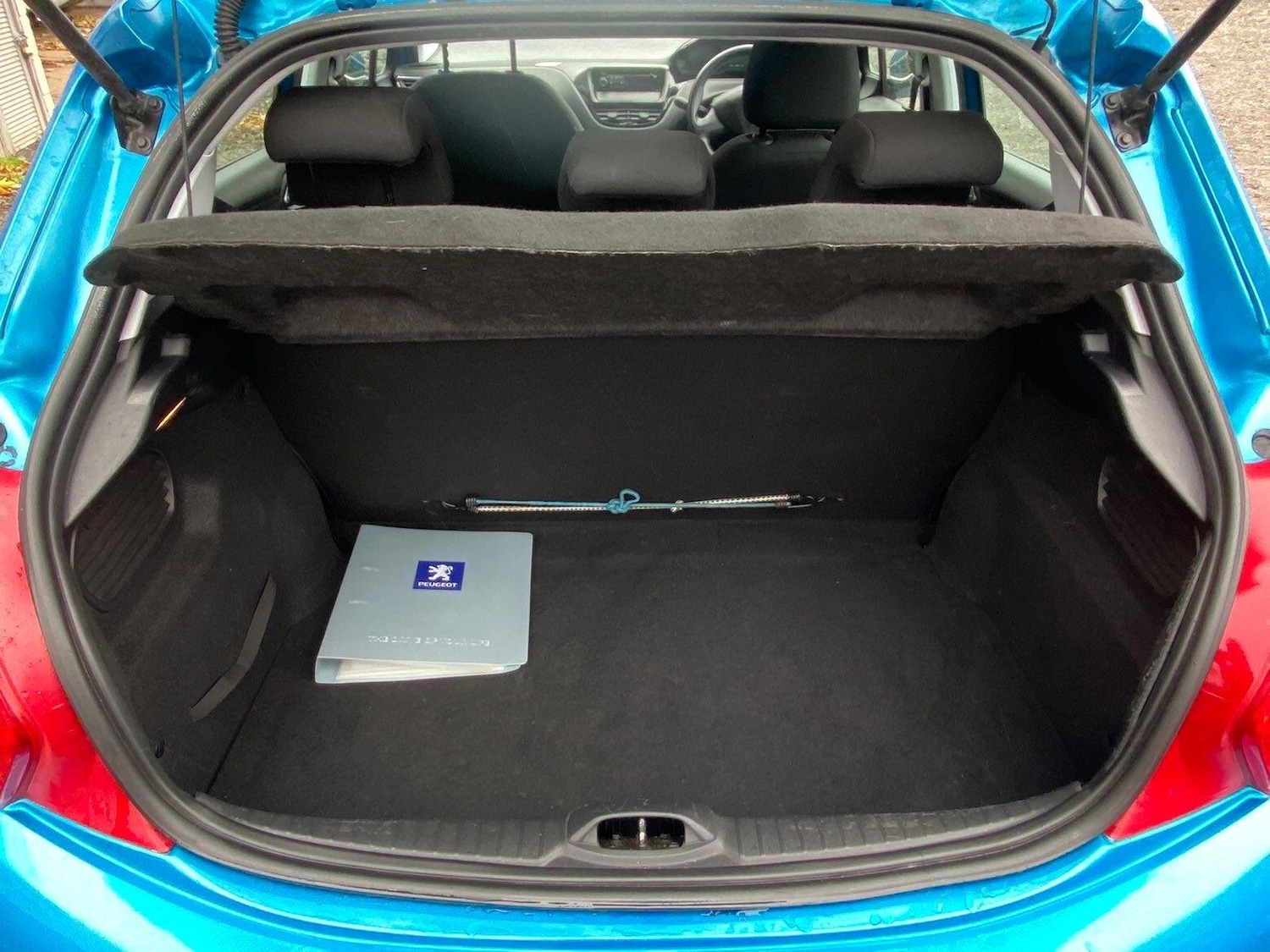 Used Peugeot 208 2013 for sale - 76473635: Photo 8