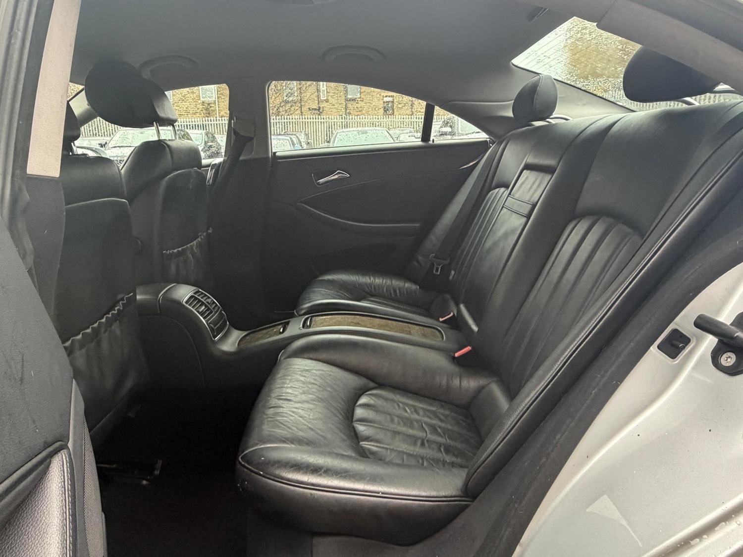 Used Mercedes-Benz CLS 2010 for sale - 76990866: Photo 17