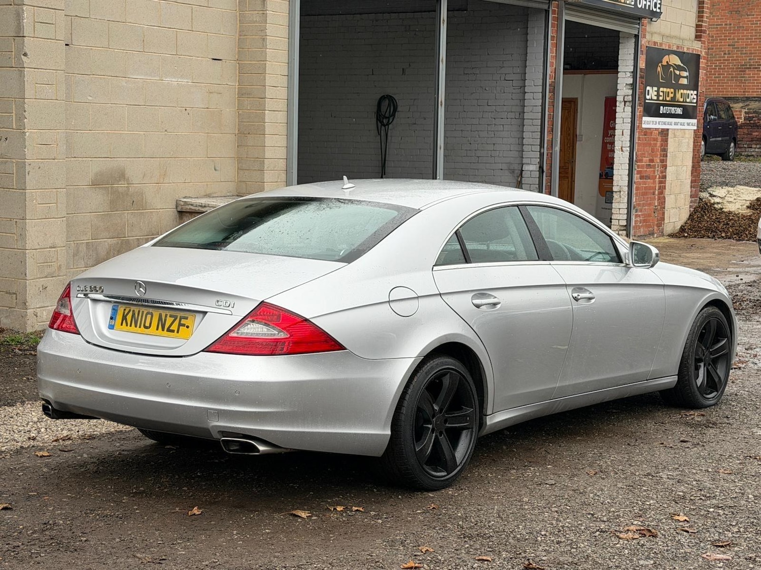 Used Mercedes-Benz CLS 2010 for sale - 76990866: Photo 21