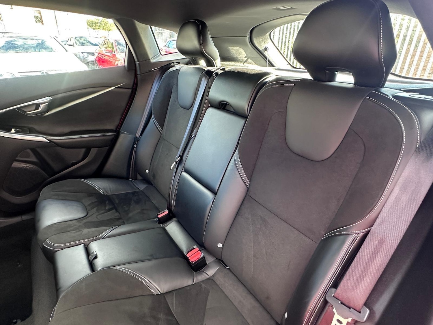 Used Volvo V40 2015 for sale - 76031417: Photo 13