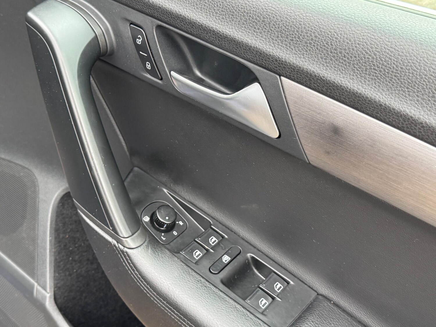 Used Volkswagen Passat for sale - 78127478: Photo 8