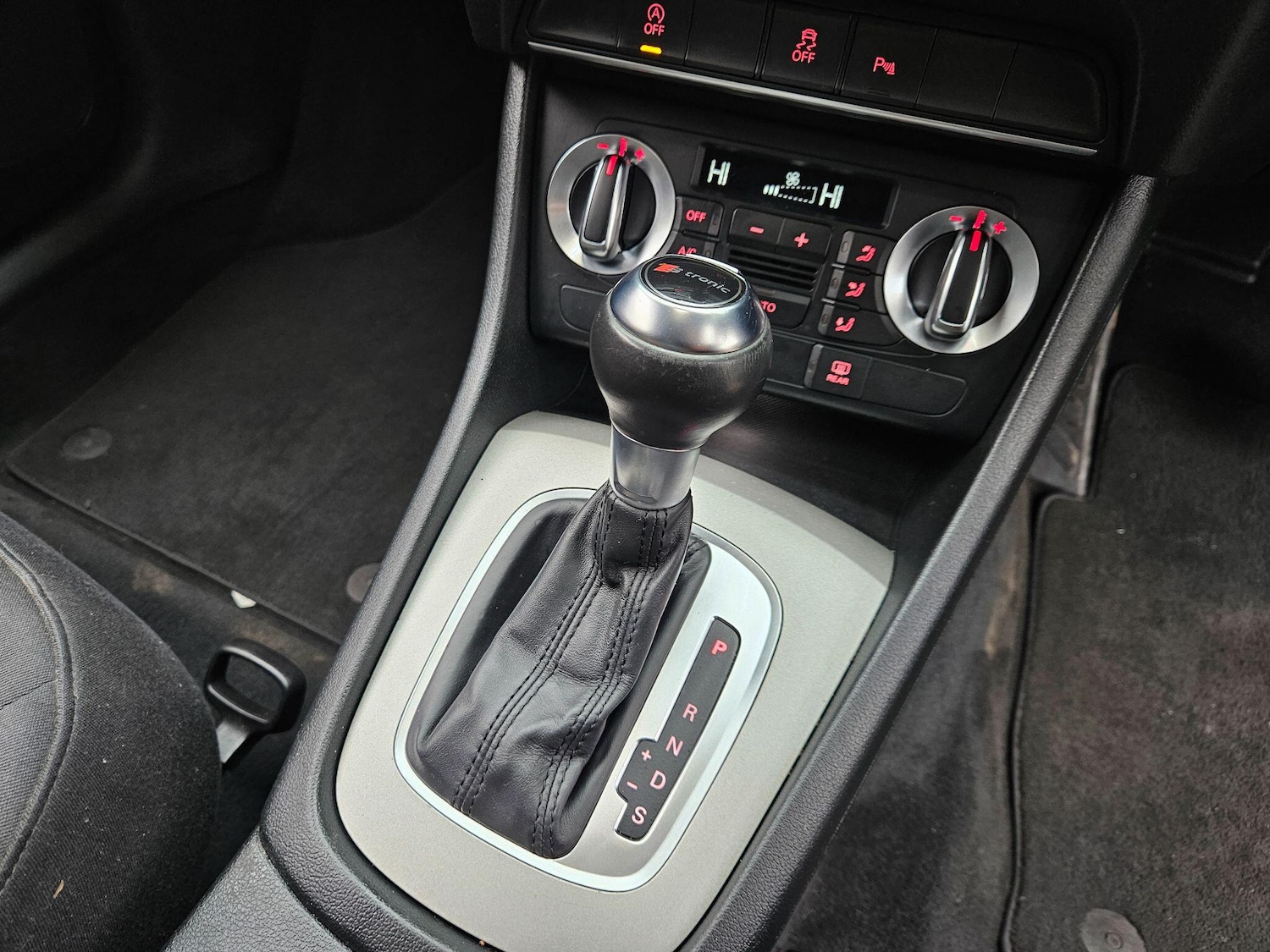 Used Audi Q3 2013 for sale - 77565010: Photo 18