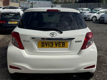 Used Toyota Yaris 2013 for sale - 79741723: Photo