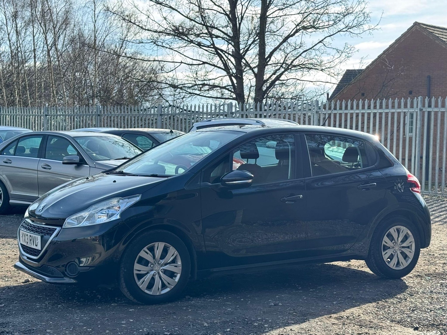 Used Peugeot 208 for sale - 77768085: Photo 3