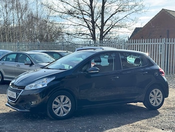 Used Peugeot 208 2013 for sale - 77768085: Photo