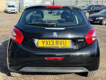 Used Peugeot 208 2013 for sale - 77768085: Photo