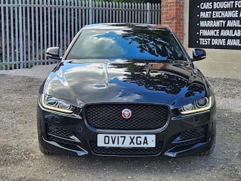Used Jaguar XE 2017 for sale - 79836174: Photo