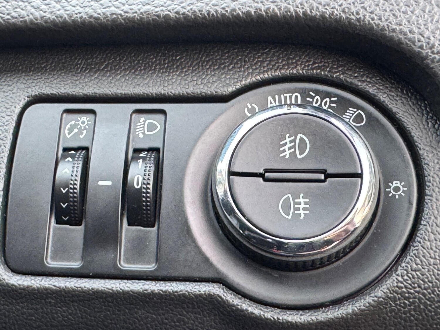 Used Vauxhall Insignia for sale - 77559537: Photo 25