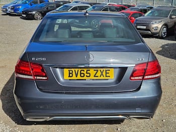 Used Mercedes-Benz E Class 2015 for sale - 79860855: Photo
