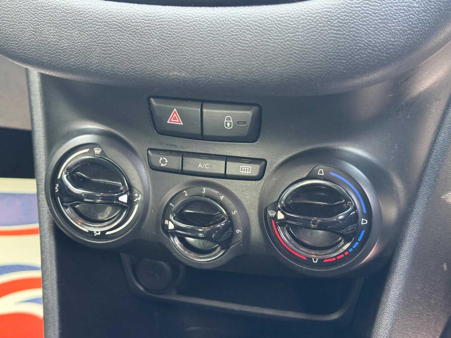 Used Peugeot 208 for sale - 78214898: Photo 21