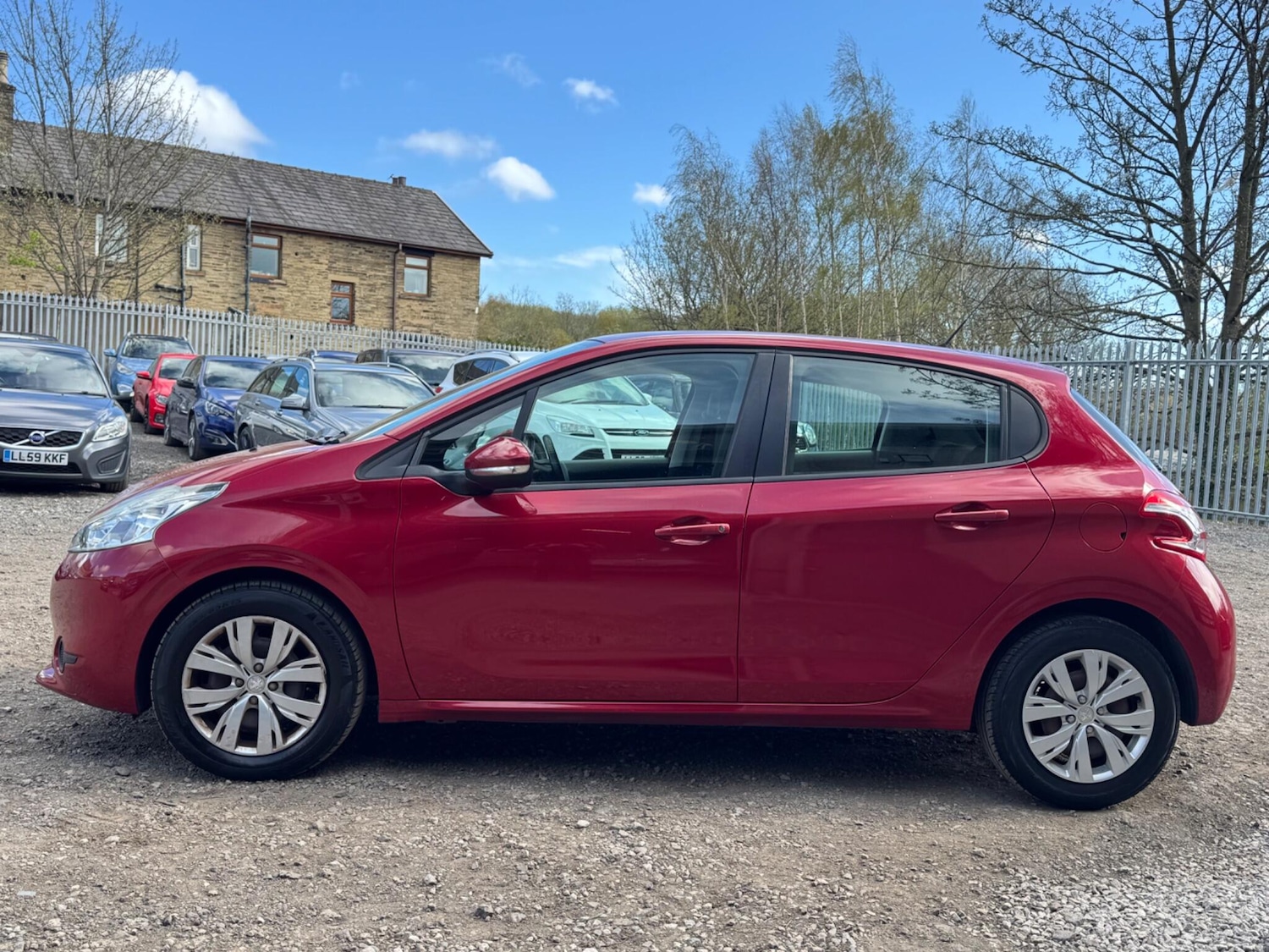 Used Peugeot 208 for sale - 78214898: Photo 4