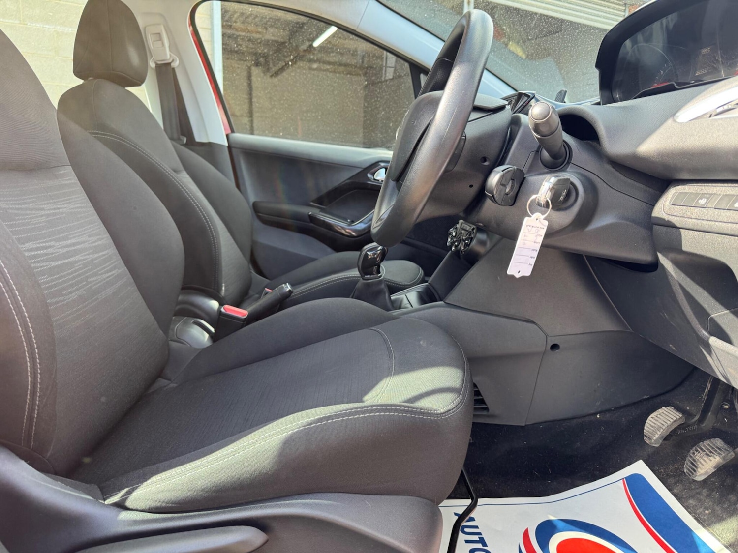 Used Peugeot 208 for sale - 78214898: Photo 6