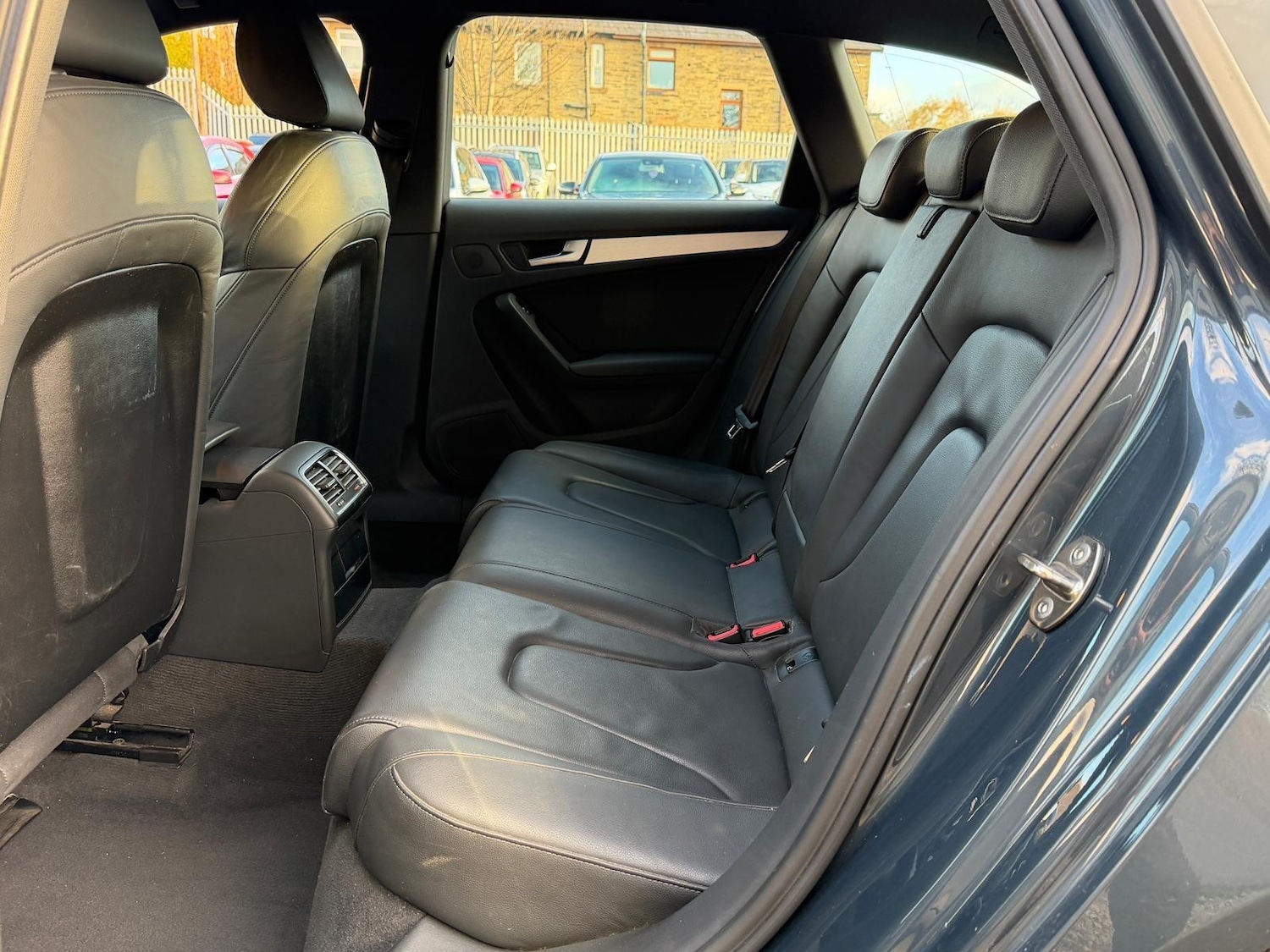 Used Audi A4 2009 for sale - 76701267: Photo 20