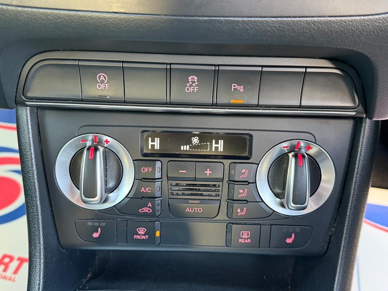 Used Audi Q3 2014 for sale - 76913813: Photo 18