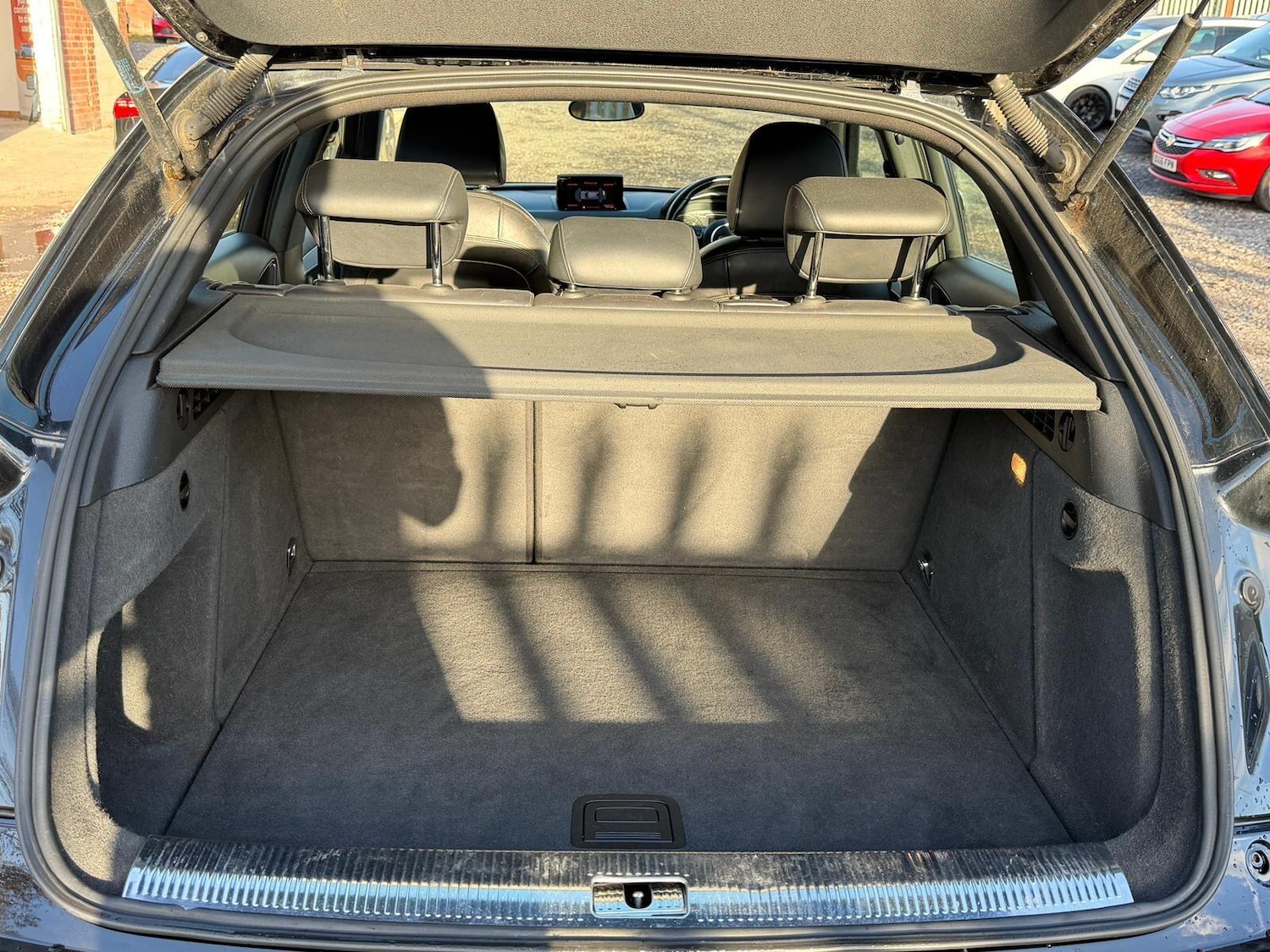 Used Audi Q3 2014 for sale - 76913813: Photo 26