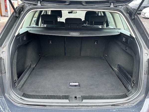 Used Volkswagen Passat 2015 for sale - 76166776: Photo 11