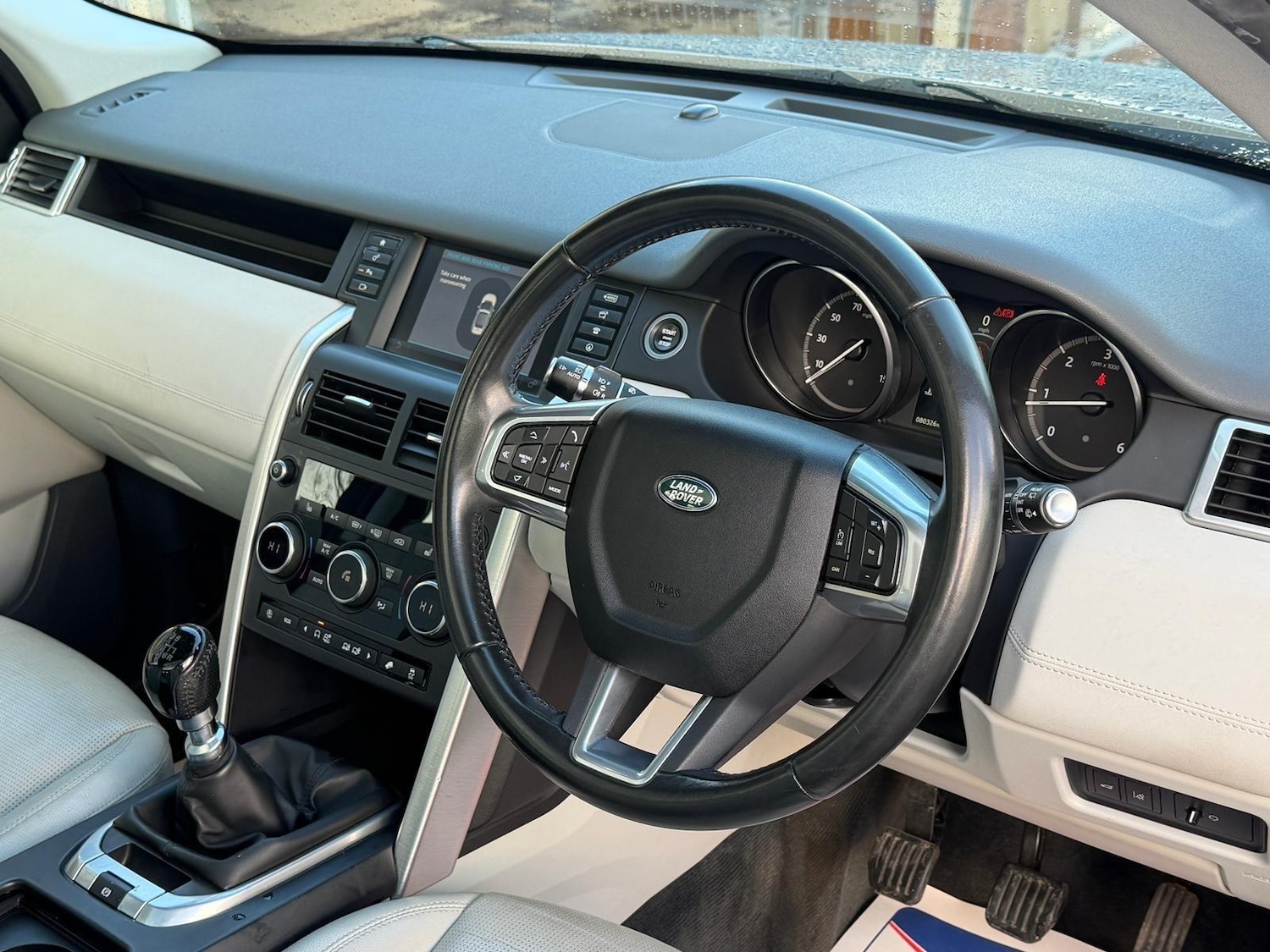 Used Land Rover Discovery Sport 2017 for sale - 76671365: Photo 10