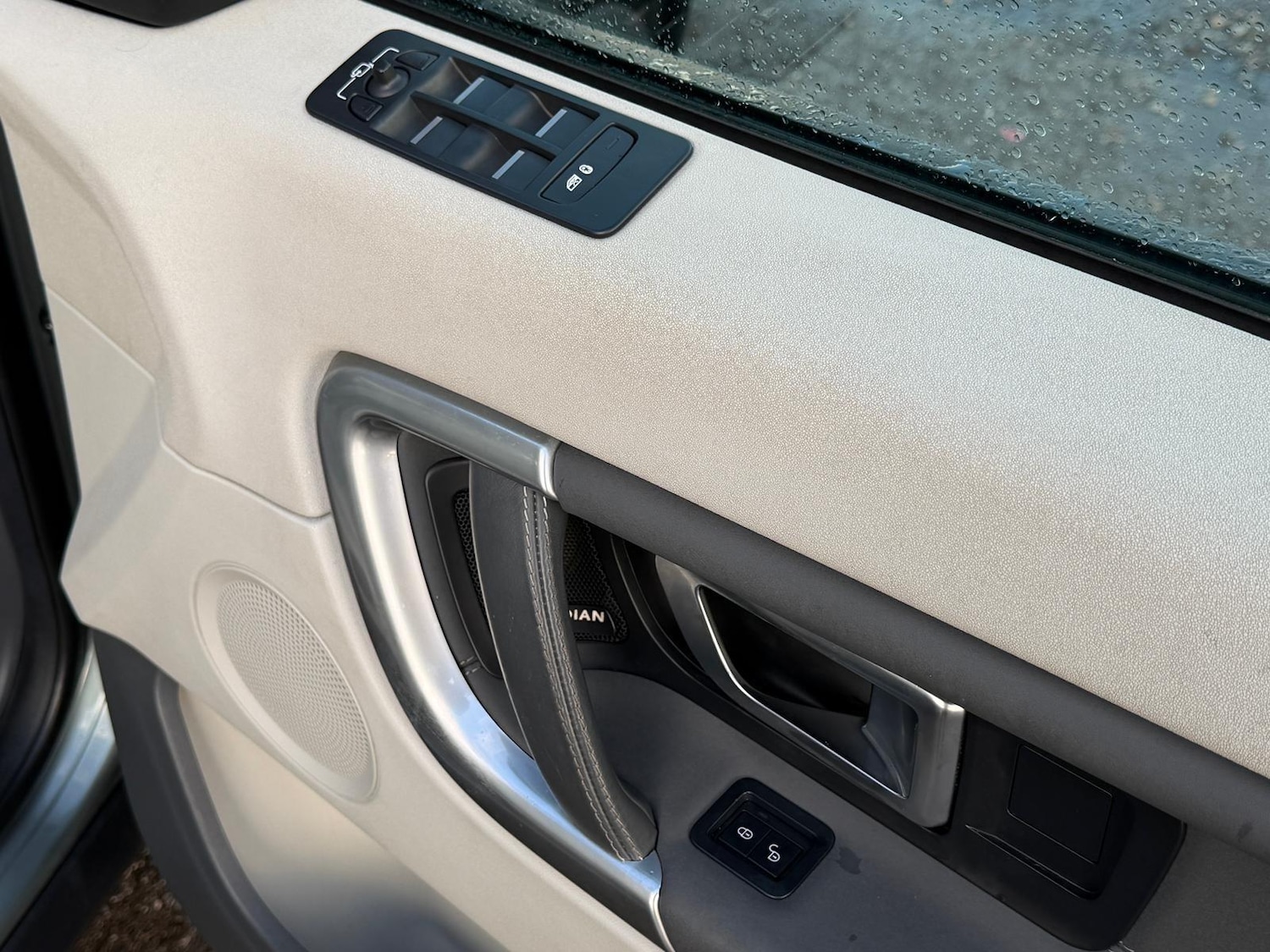 Used Land Rover Discovery Sport 2017 for sale - 76671365: Photo 14