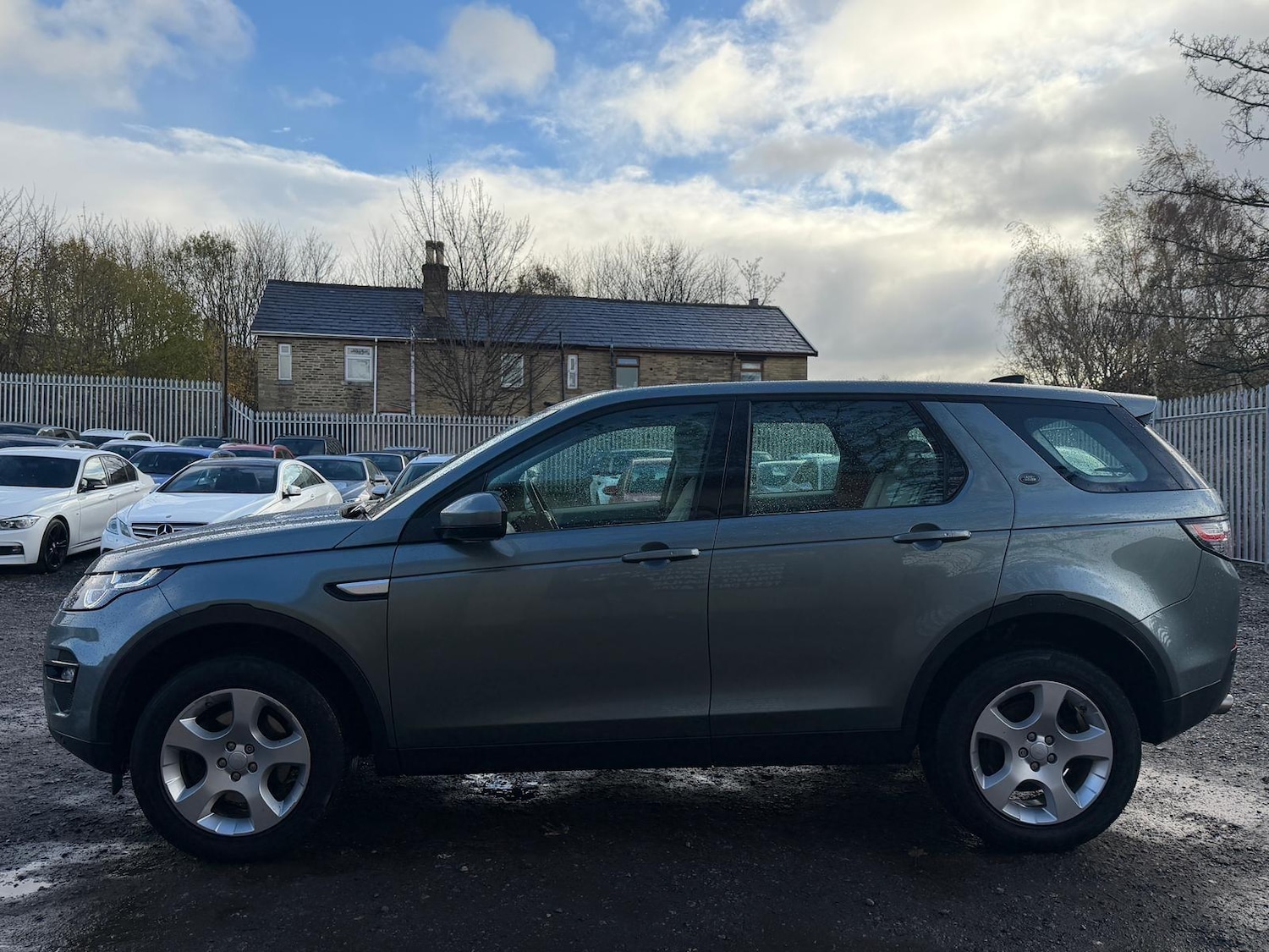 Used Land Rover Discovery Sport 2017 for sale - 76671365: Photo 15