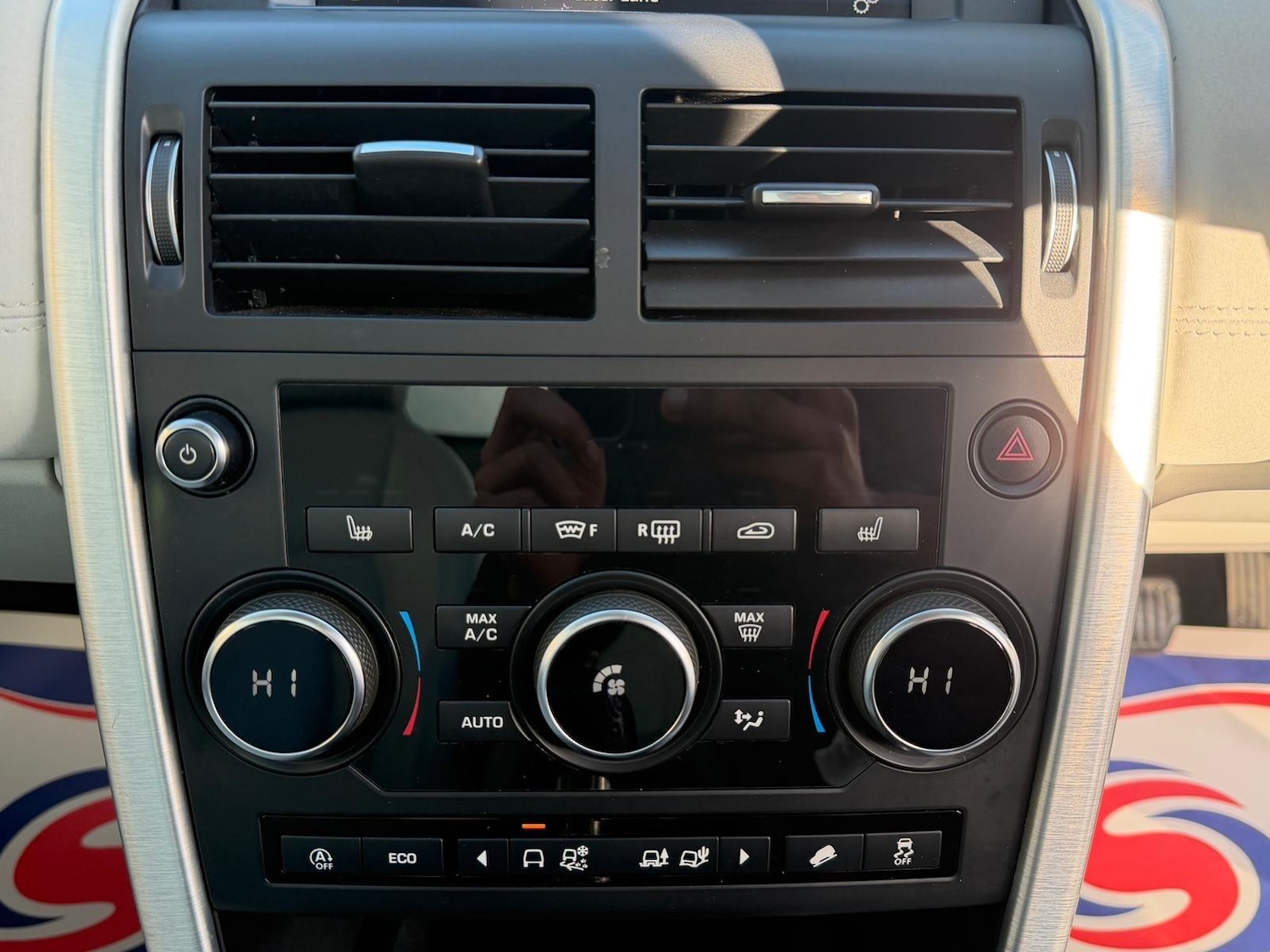 Used Land Rover Discovery Sport 2017 for sale - 76671365: Photo 23