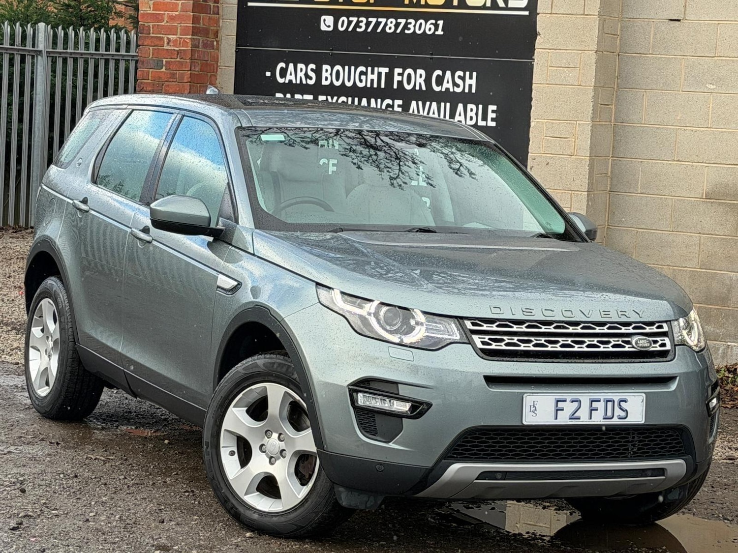 Used Land Rover Discovery Sport 2017 for sale - 76671365: Photo 9