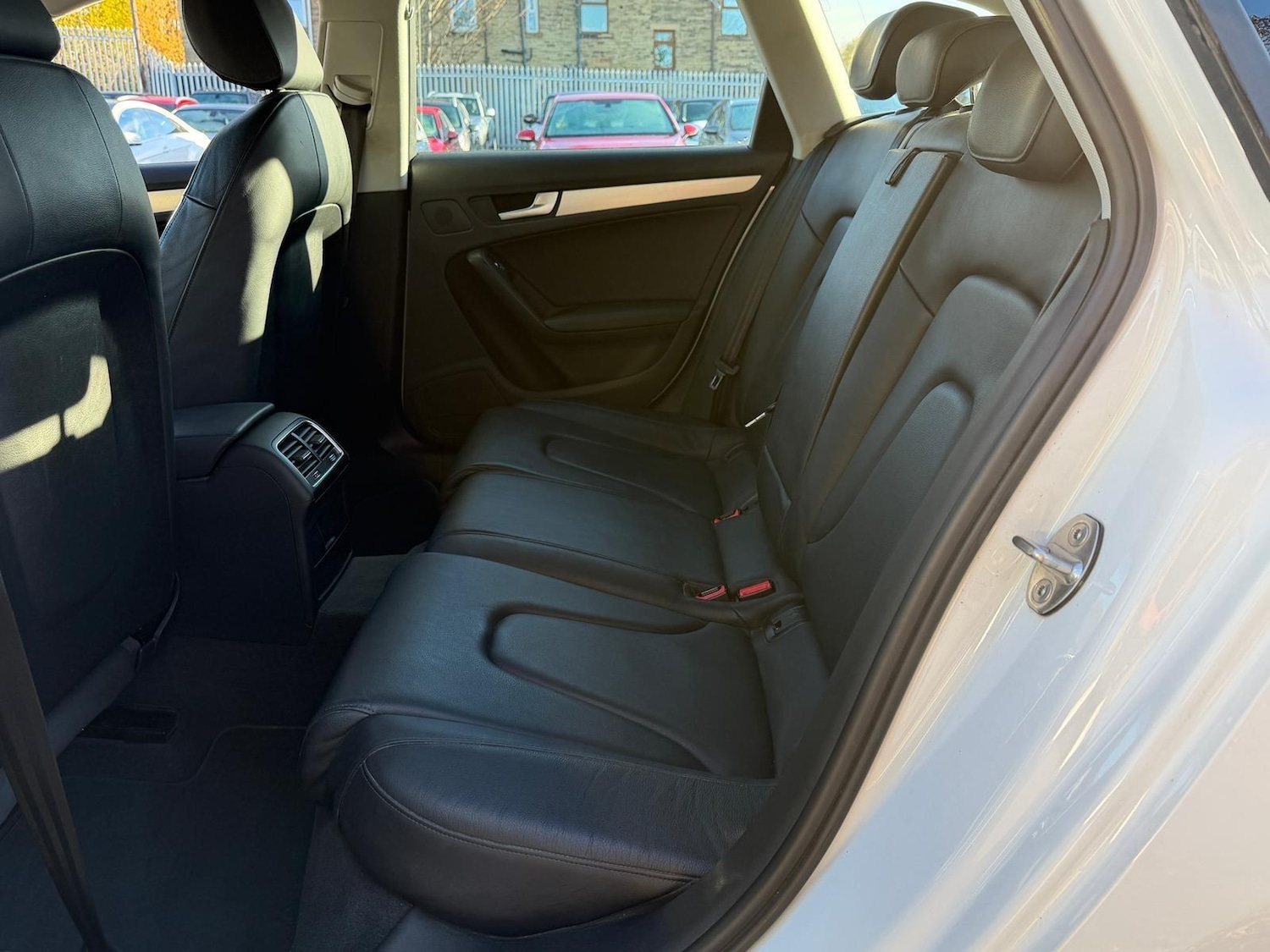 Used Audi A4 2014 for sale - 76644883: Photo 11