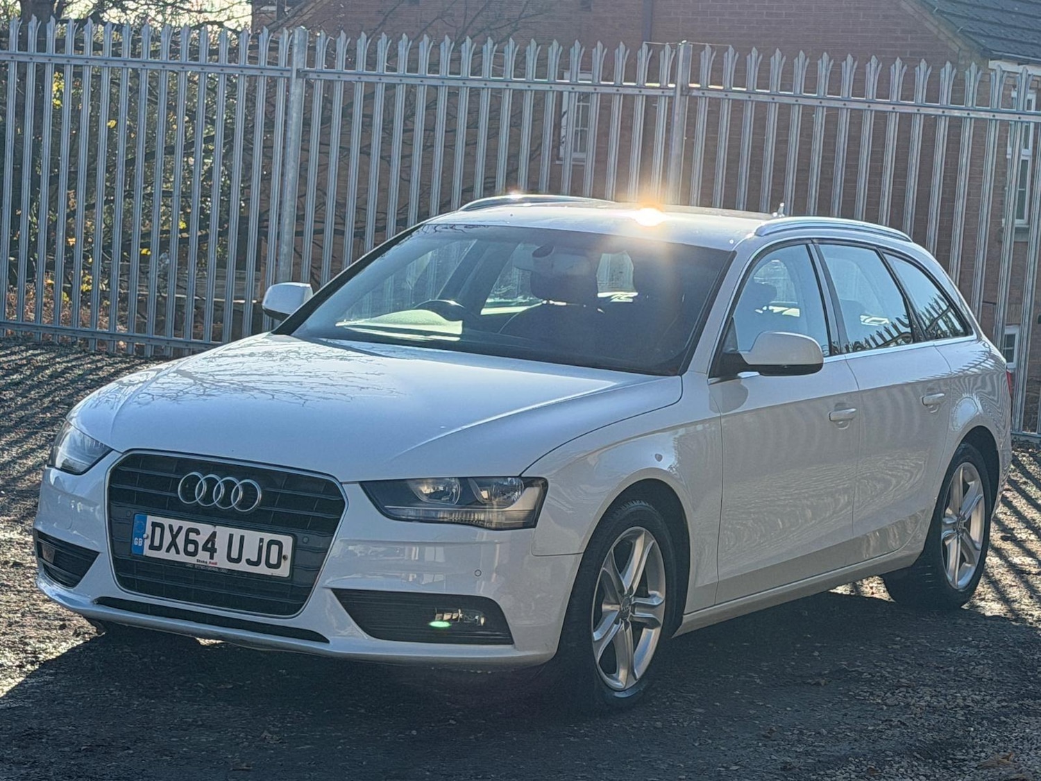 Used Audi A4 2014 for sale - 76644883: Photo 3