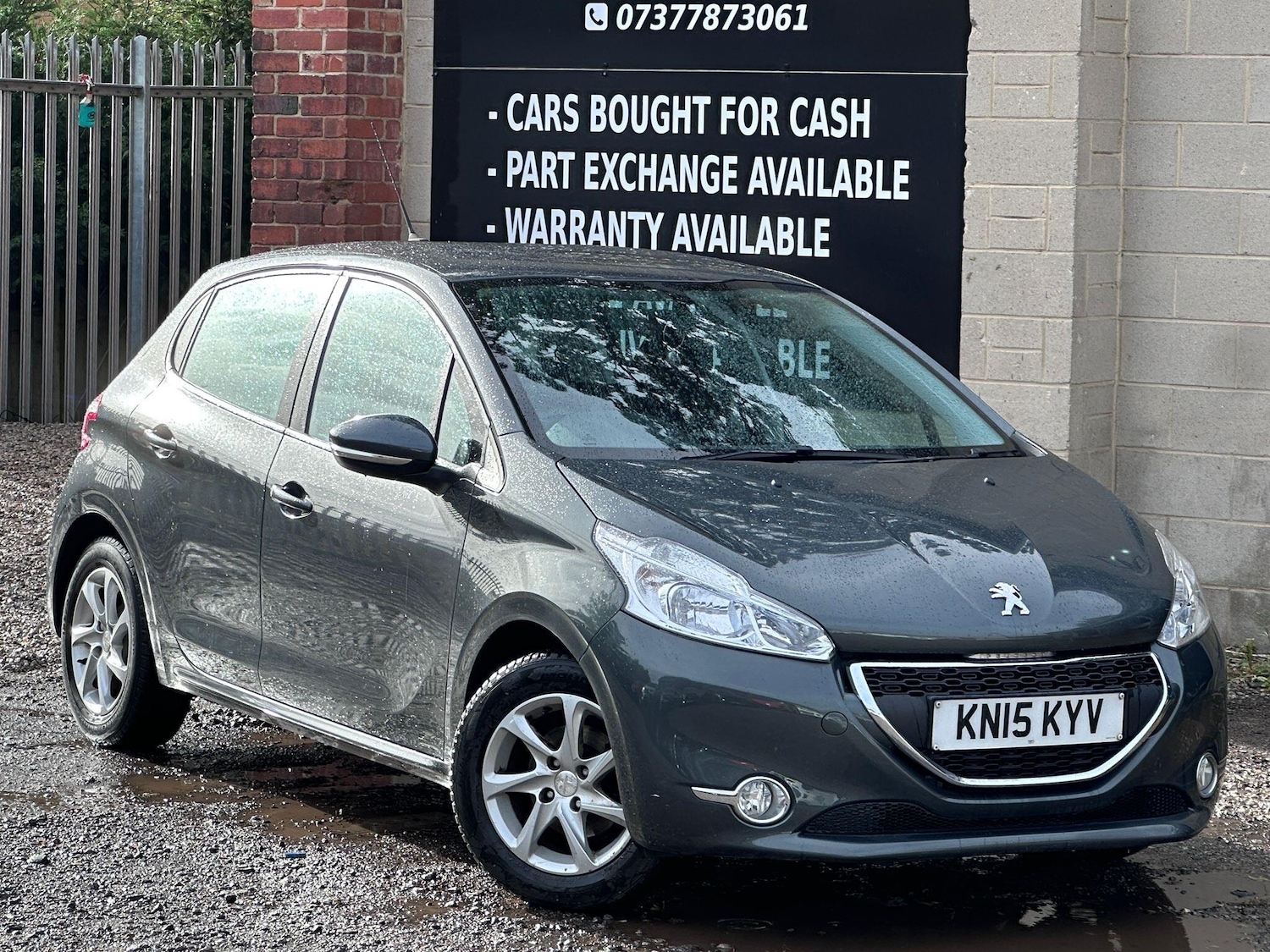 Used Peugeot 208 2015 for sale - 76175426: Photo 1