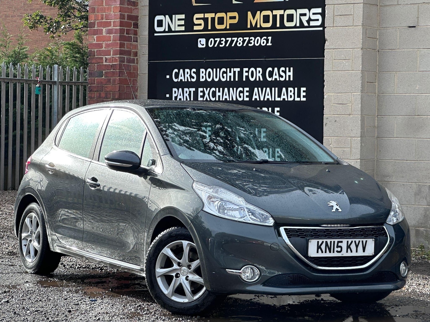 Used Peugeot 208 2015 for sale - 76175426: Photo 12
