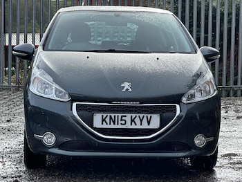 Used Peugeot 208 2015 for sale - 76175426: Photo 2
