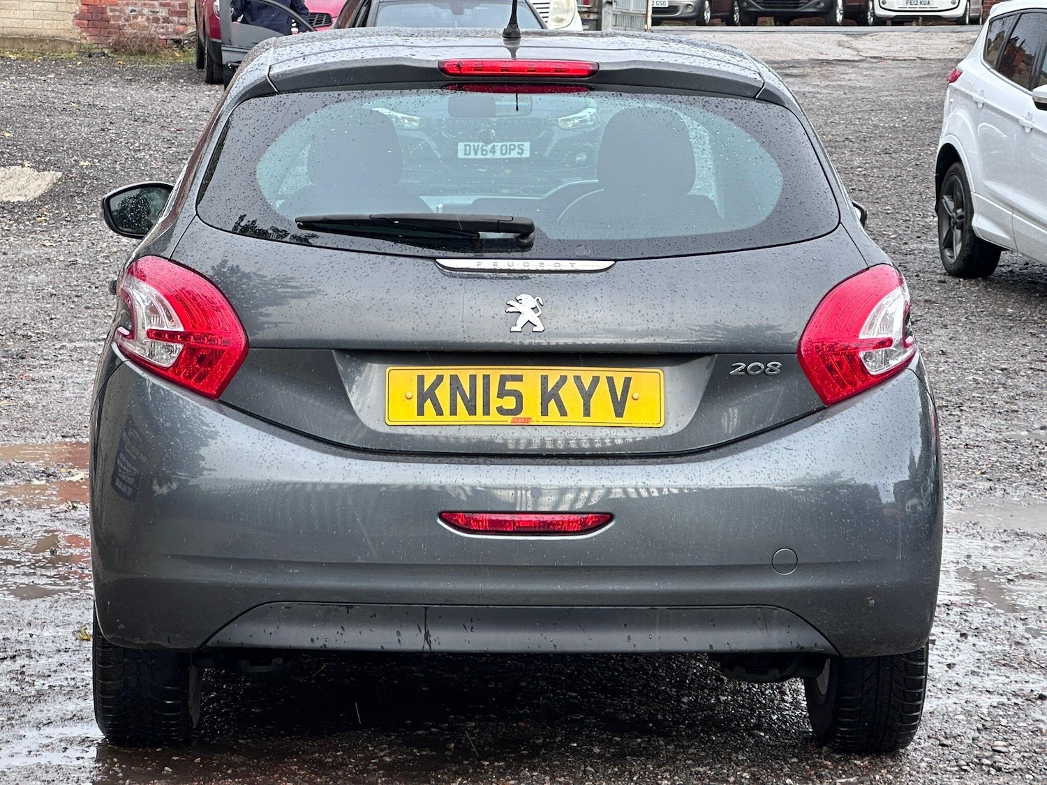 Used Peugeot 208 2015 for sale - 76175426: Photo 4