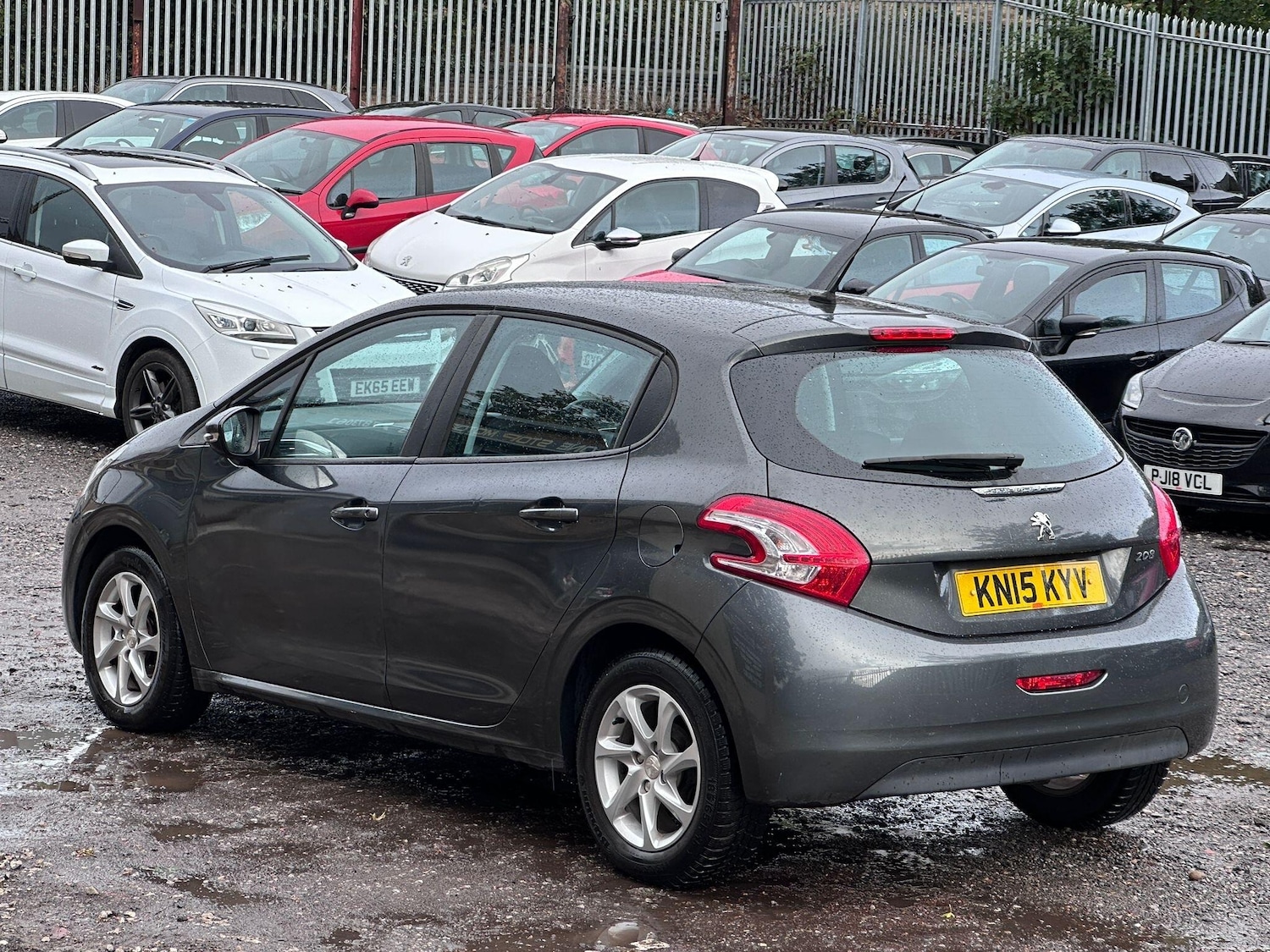 Used Peugeot 208 2015 for sale - 76175426: Photo 9