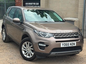 Used Land Rover Discovery Sport 2016 for sale - 78958010: Photo
