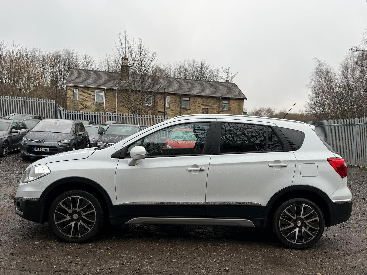 Used Suzuki SX4 S-Cross for sale - 77029361: Photo 4