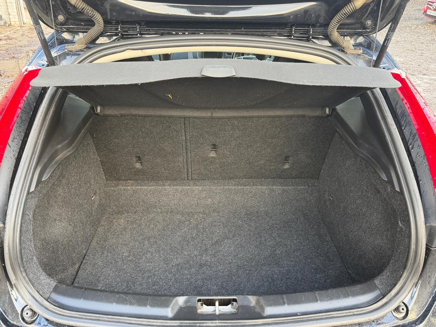 Used Volvo V40 2014 for sale - 76671337: Photo 8