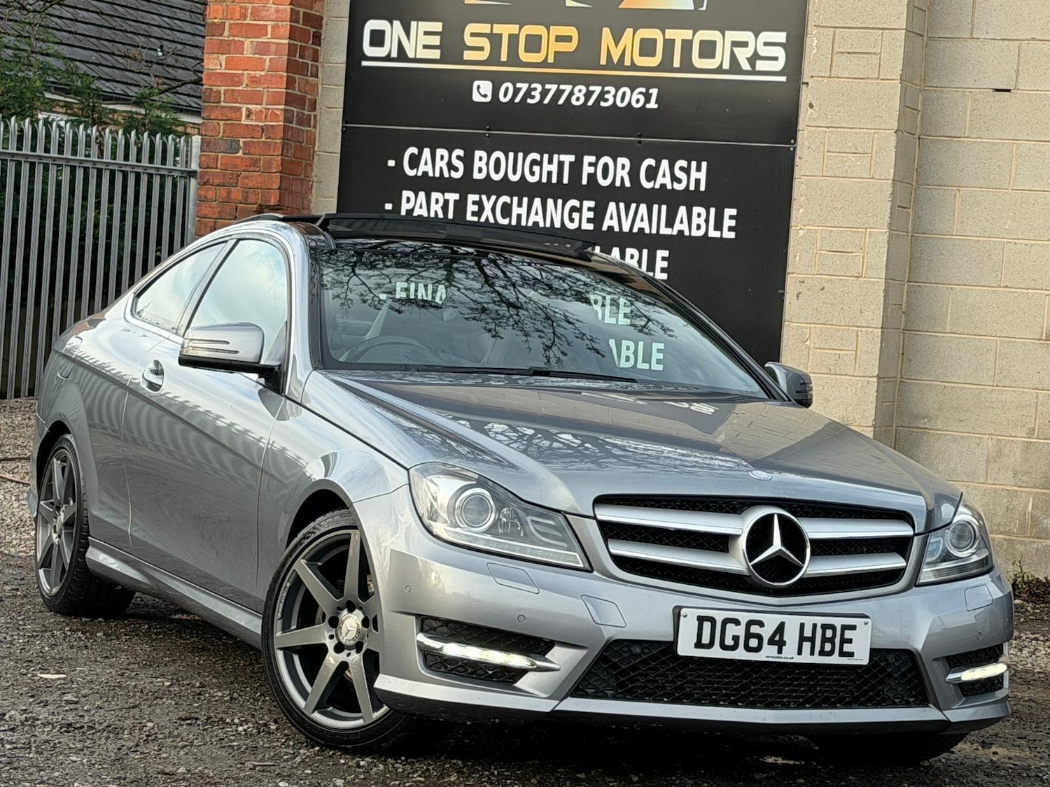 Used Mercedes-Benz C Class 2014 for sale - 76964321: Photo 1