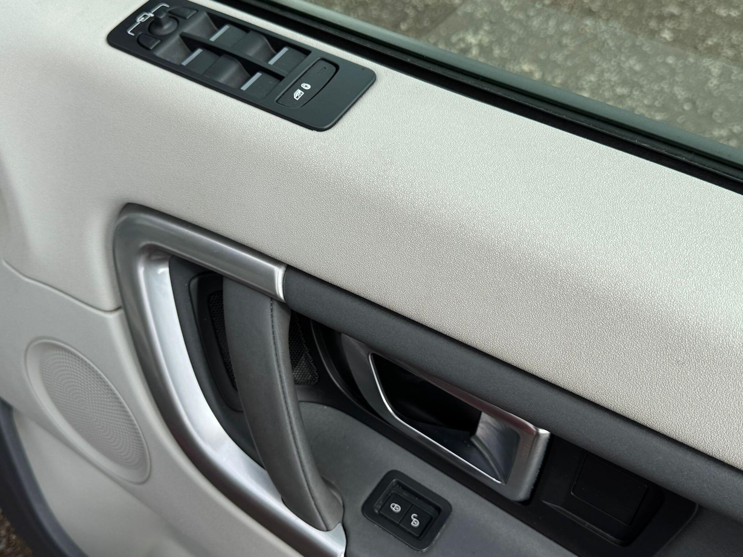 Used Land Rover Discovery Sport 2018 for sale - 78072863: Photo 14