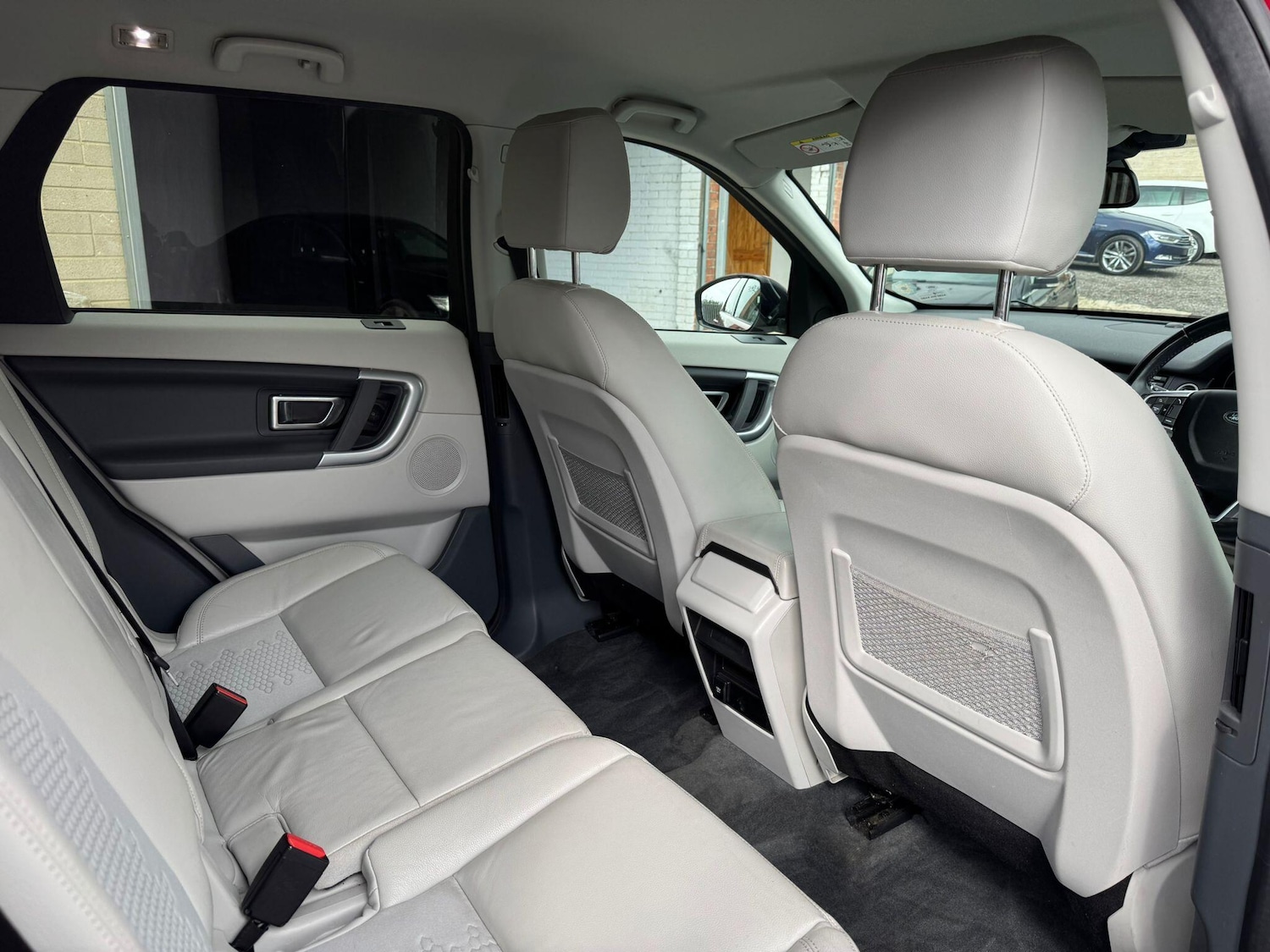 Used Land Rover Discovery Sport 2018 for sale - 78072863: Photo 16