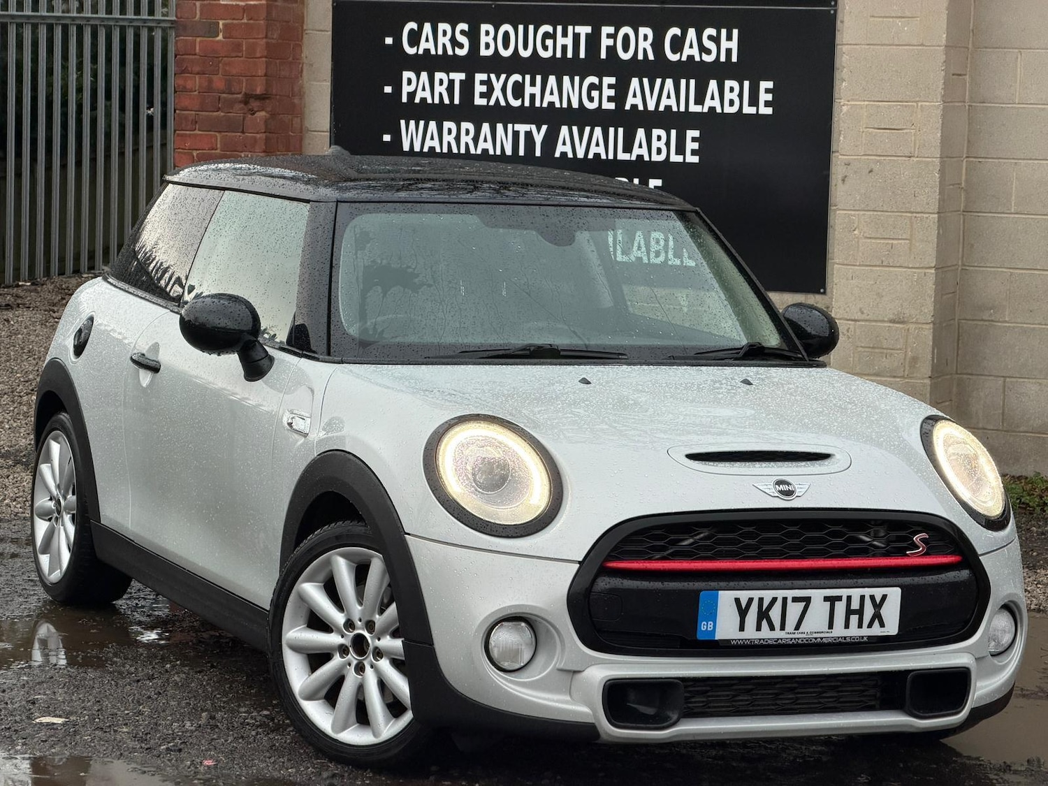 Used MINI Hatch 2017 for sale - 76671710: Photo 1