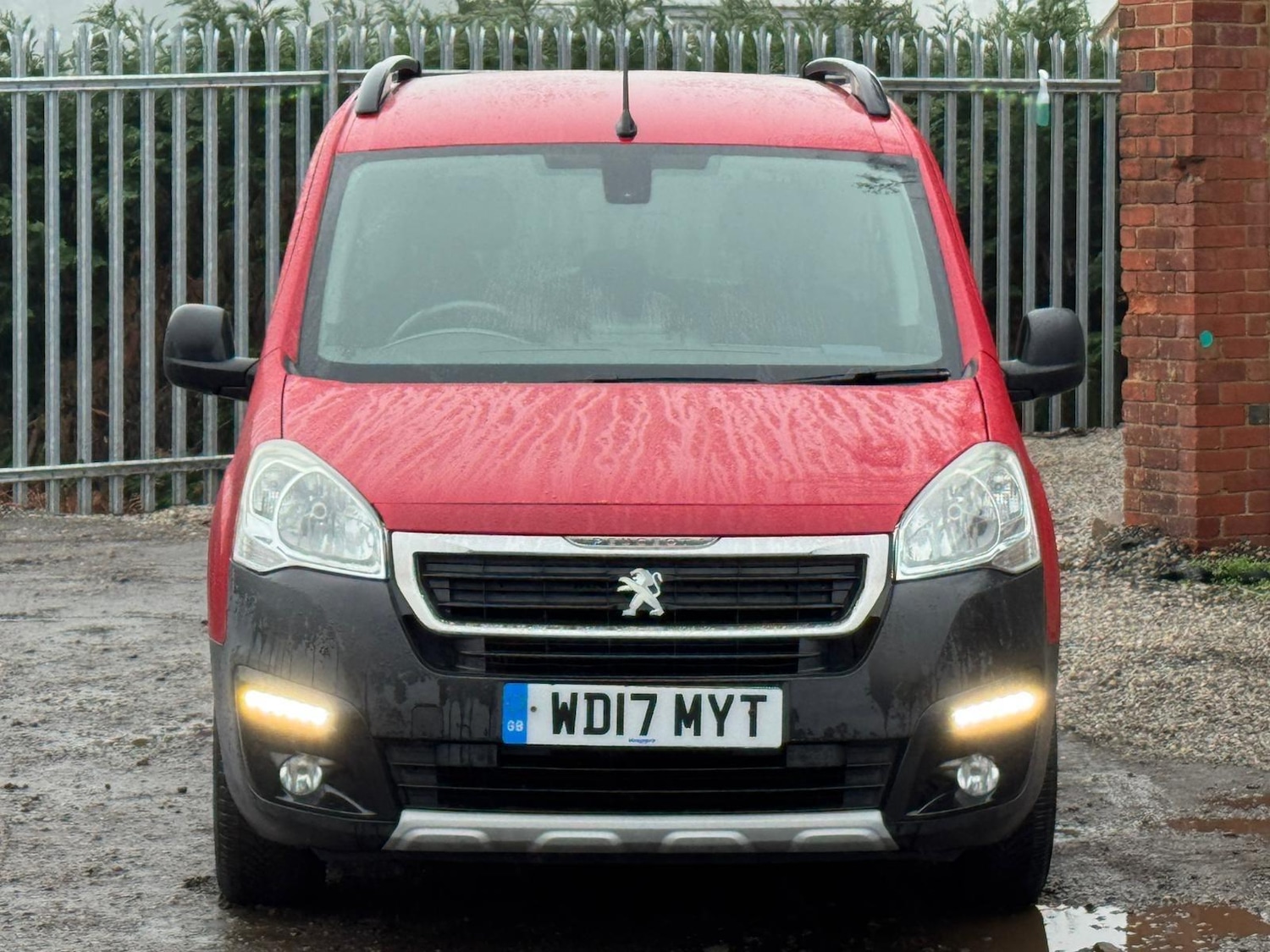 Used Peugeot Partner Tepee 2017 for sale - 77386439: Photo 2