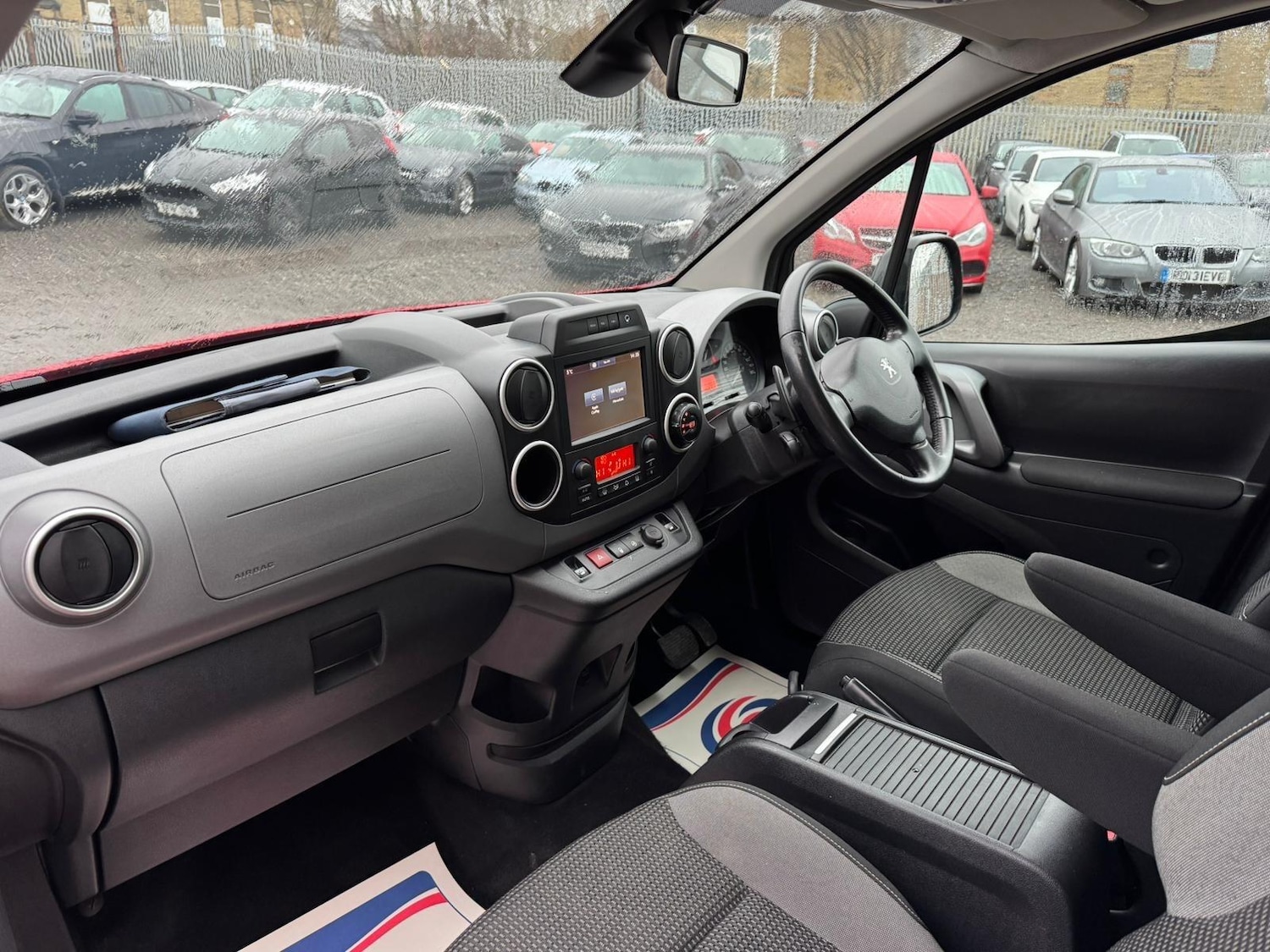 Used Peugeot Partner Tepee 2017 for sale - 77386439: Photo 26