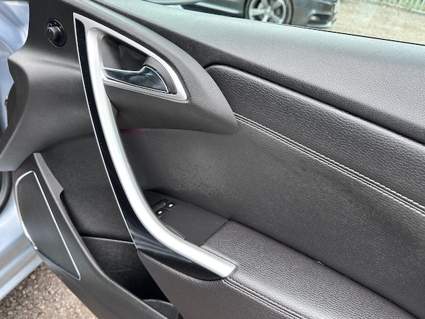 Used Vauxhall Astra GTC 2013 for sale - 76095161: Photo 16