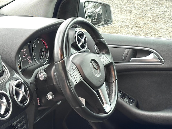 Used Mercedes-Benz B Class 2014 for sale - 76200903: Photo 20